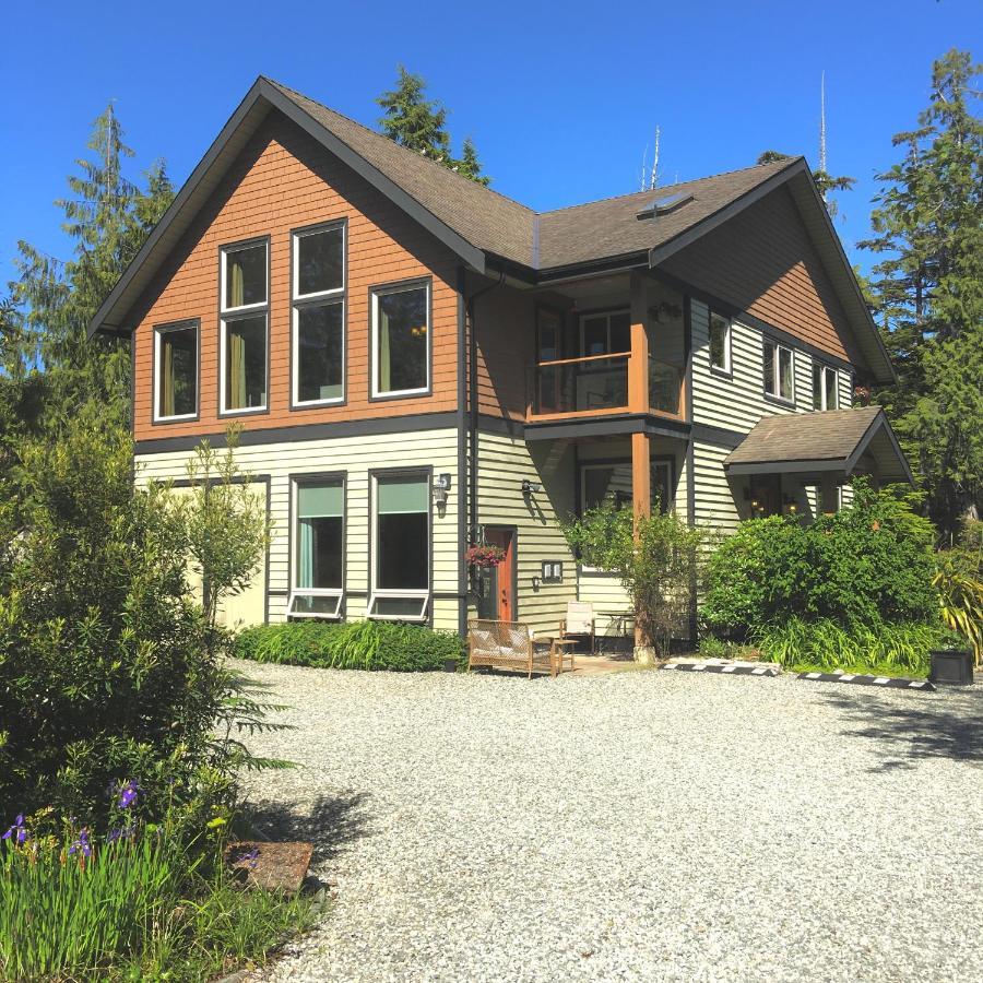 Cobble Wood And Bird Sanctuary Guest Houses Tofino Exterior photo
